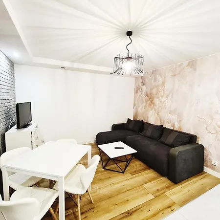 Piekny Apartament Niedaleko Jeziora Lejlighed *